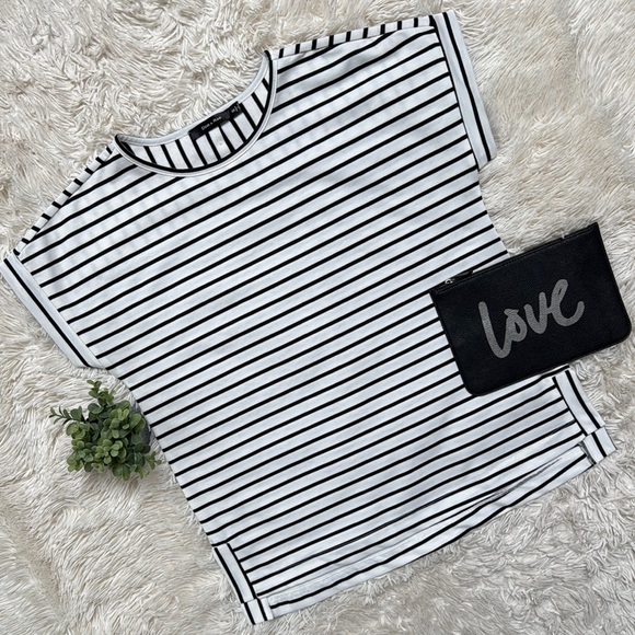 Doe & Rae Cap Sleeve Striped Top 💗 White & Black - Picture 1 of 14